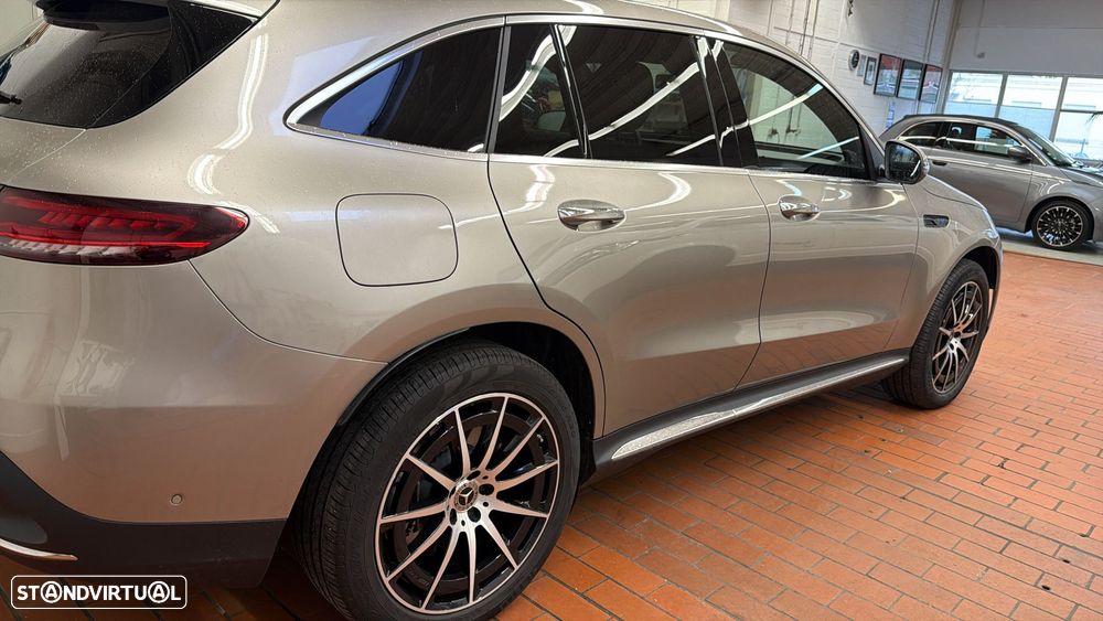 Mercedes-Benz EQC 400 4Matic - 2