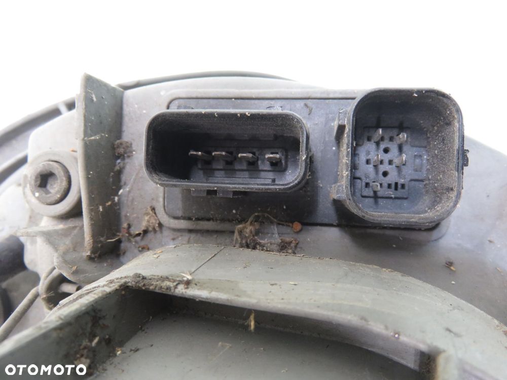 LAMPA PRAWA PRZEDNIA MERCEDES-BENZ KLASA E (S210) - 9