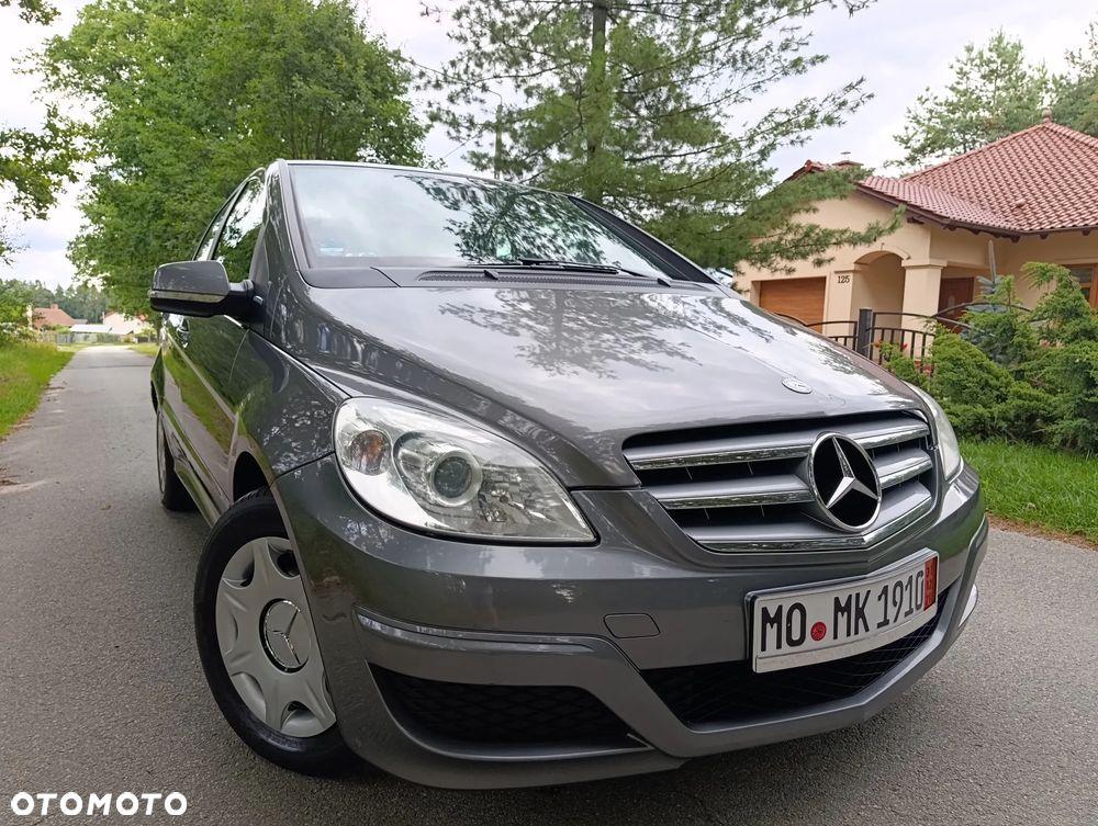 Mercedes-Benz Klasa B 160 BlueEFFICIENCY SPORT EDITION - 38