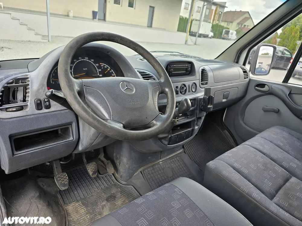 Mercedes-Benz Sprinter - 5
