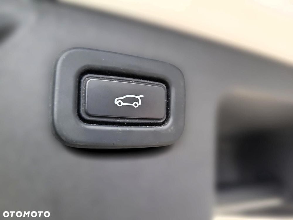 Land Rover Discovery Sport - 21