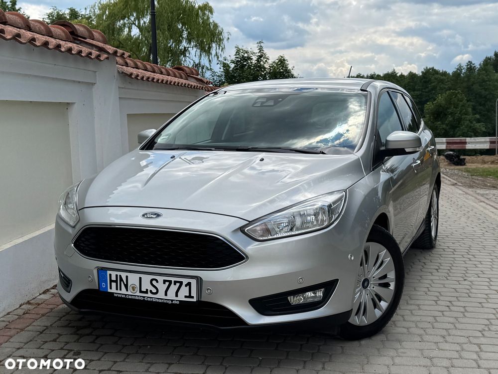 Ford Focus - 8