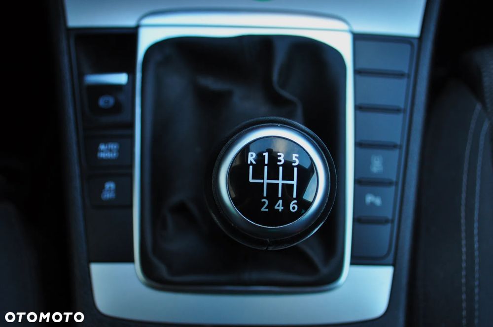 Volkswagen Passat CC - 19