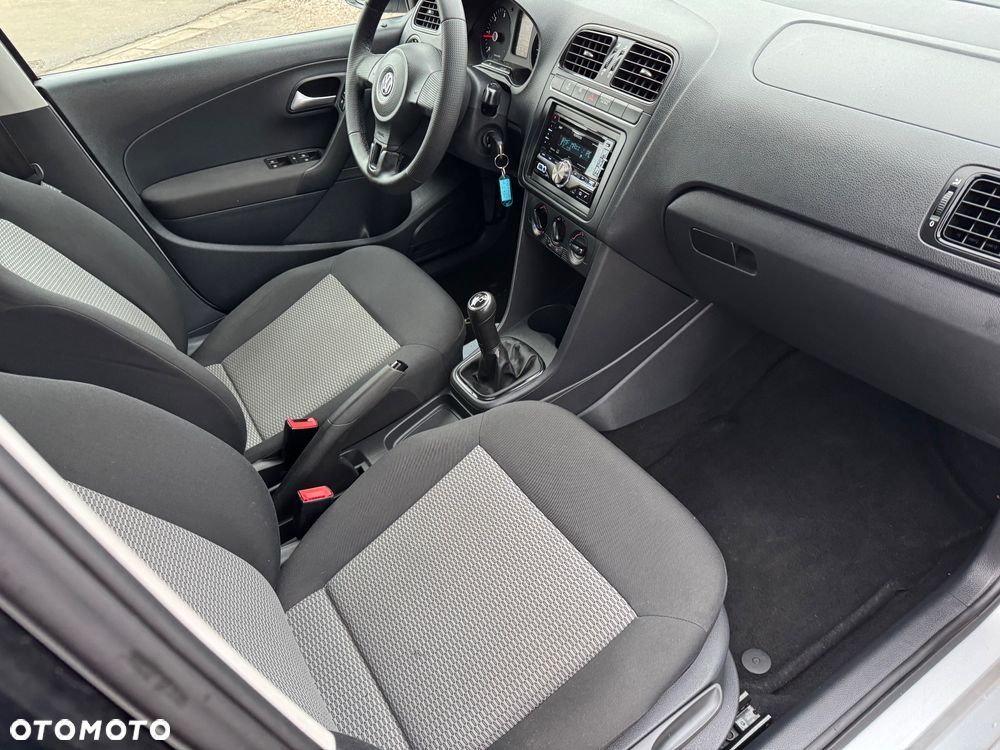 Volkswagen Polo - 18