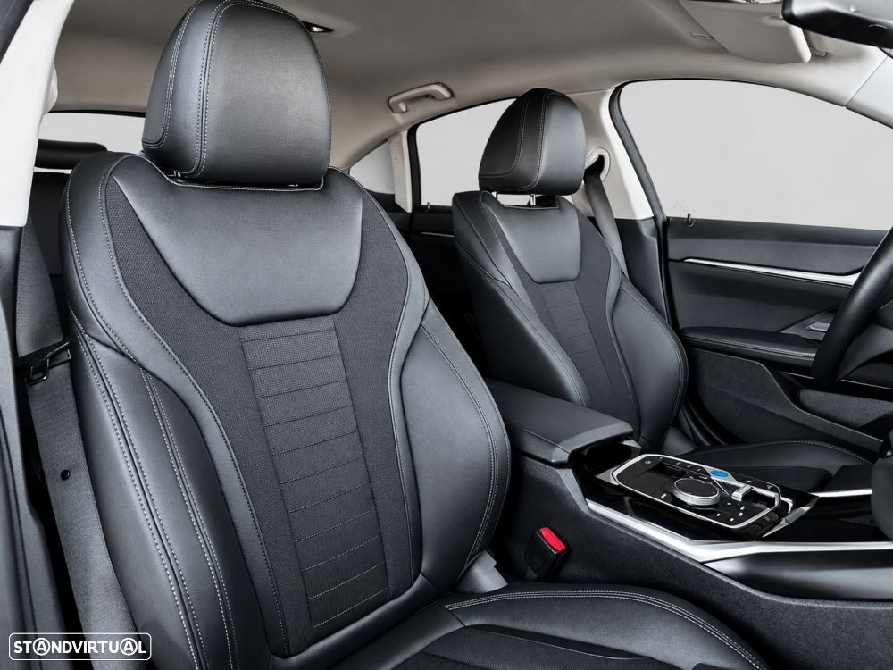BMW i4 eDrive35 — photo 3