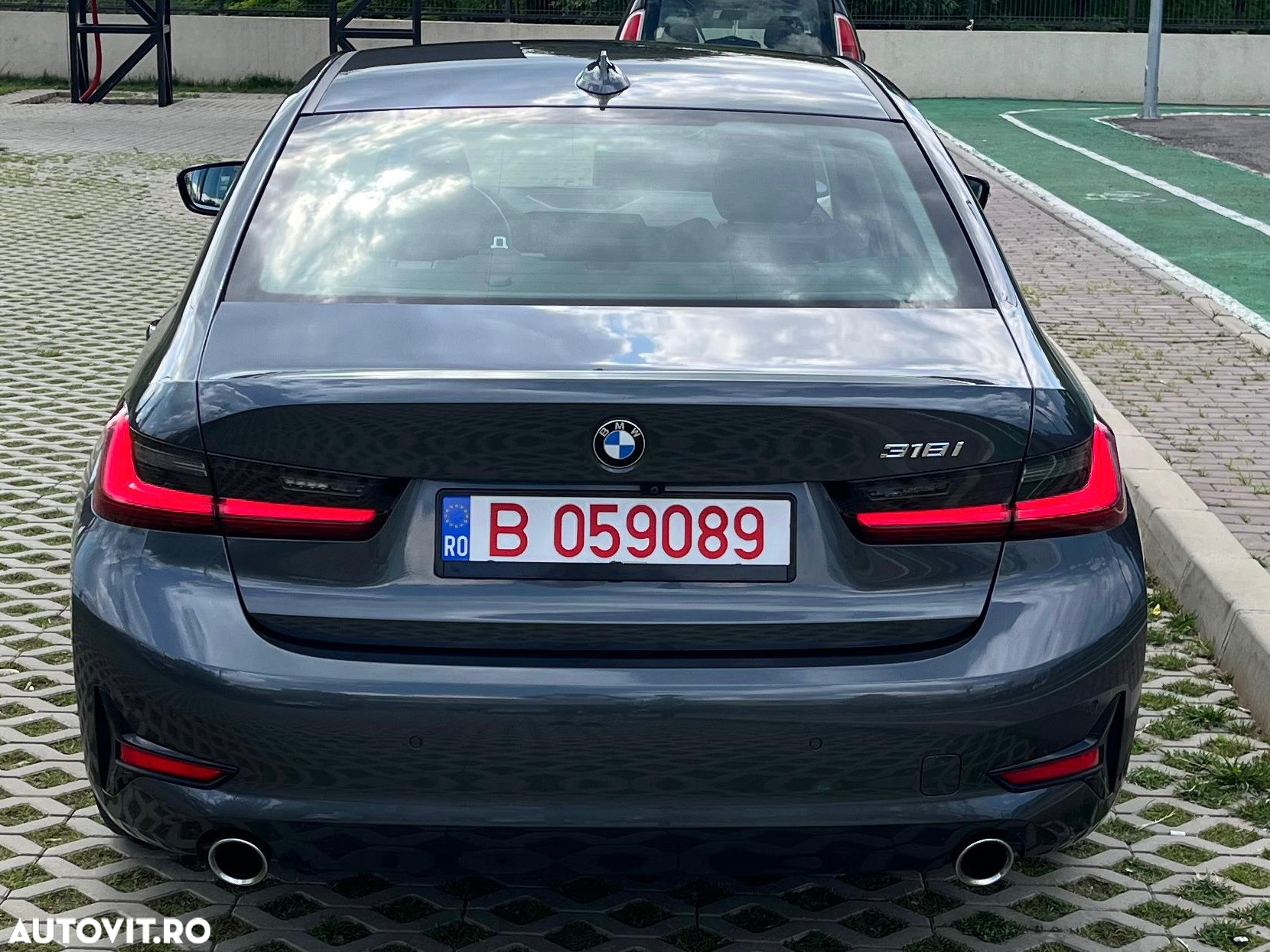 BMW Seria 3 318i AT - 4