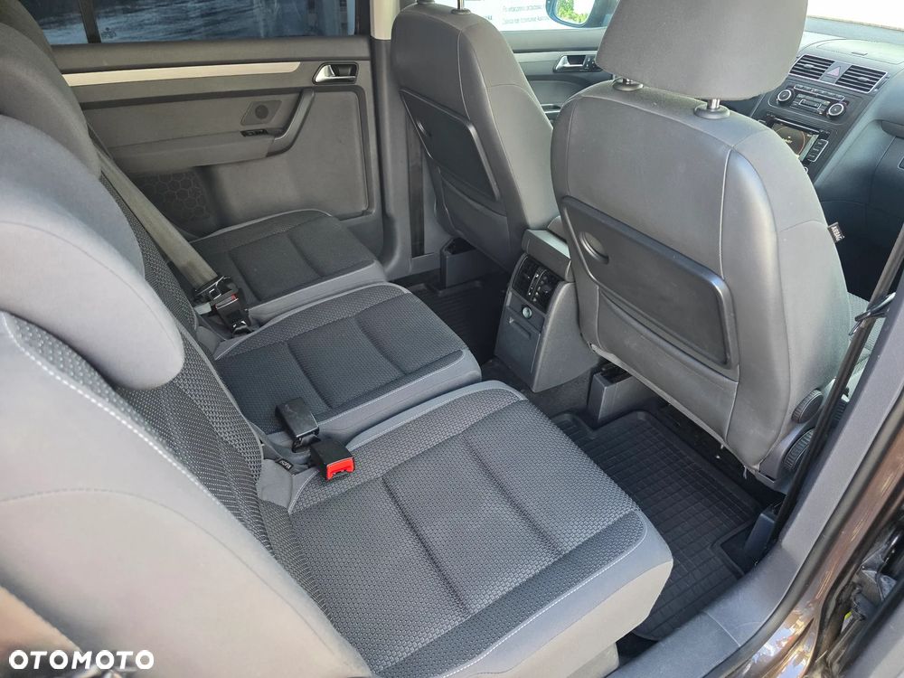 Volkswagen Touran 1.6 TDI DPF Comfortline - 11
