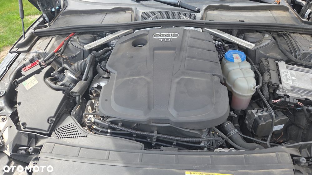 Audi A4 Avant 2.0 TDI S tronic - 10
