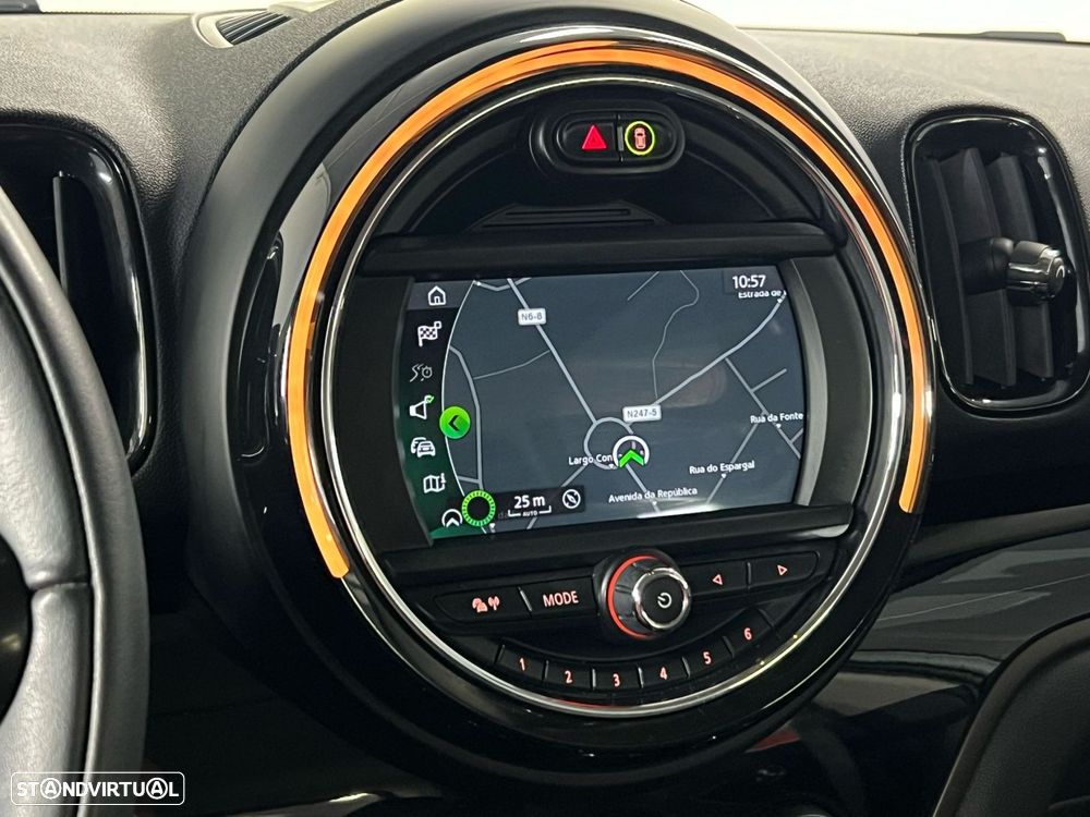 MINI Countryman Cooper SE ALL4 Auto - 11