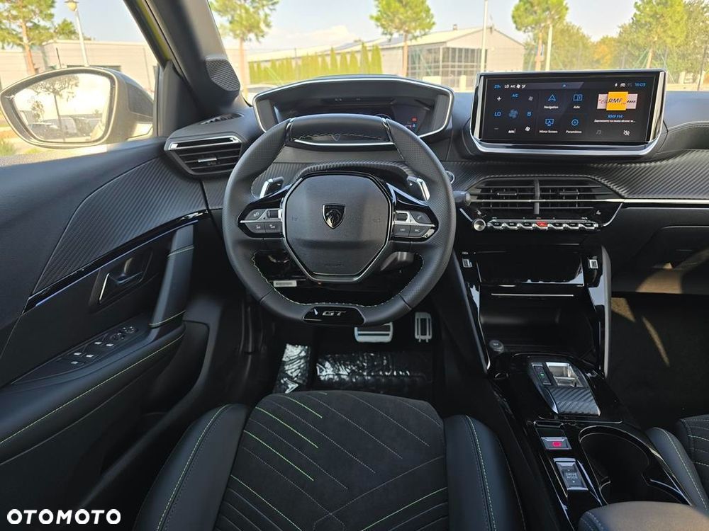 Peugeot 208 1.2 mHEV GT - 15