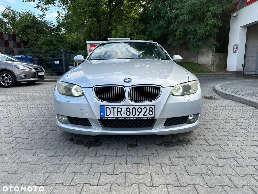 BMW Seria 3 330i - 5
