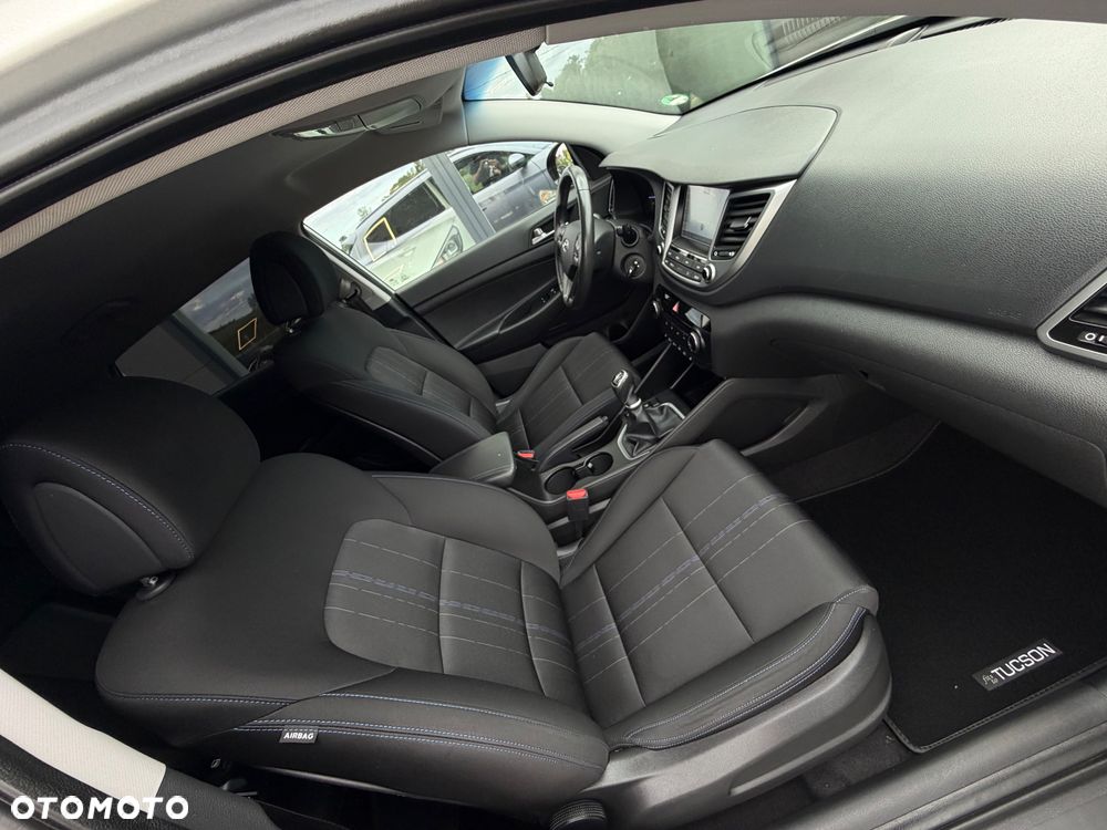 Hyundai Tucson blue 1.6 GDi 2WD Passion - 23