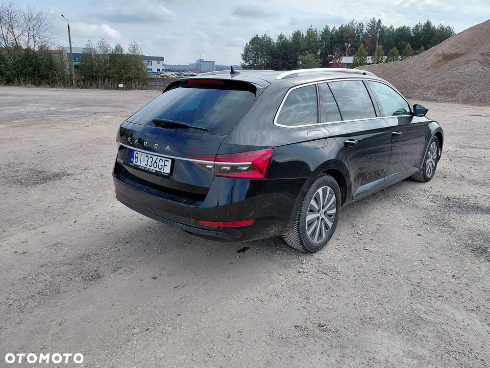 Skoda Superb 2.0 TDI SCR Style DSG - 6