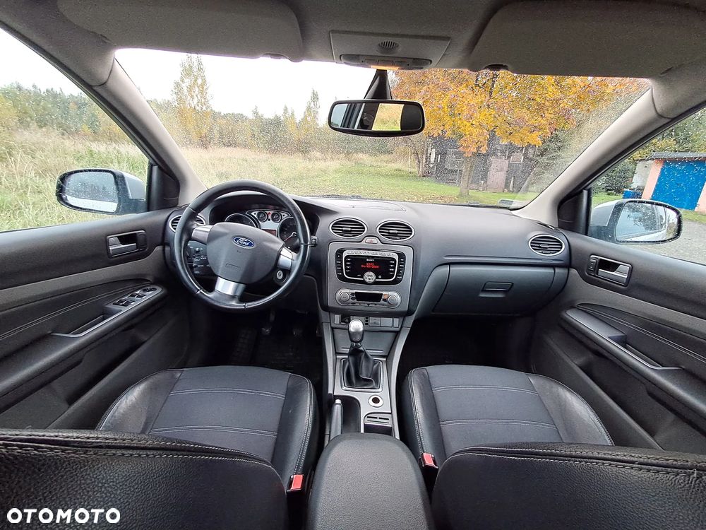 Ford Focus 2.0 16V Titanium - 5