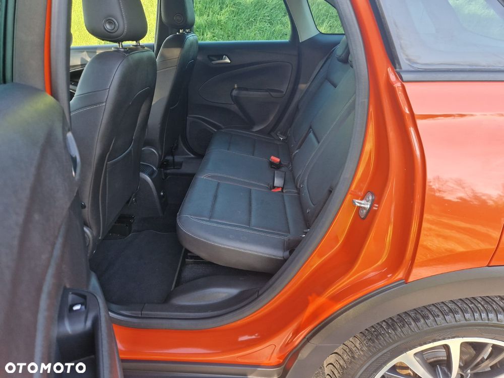 Opel Crossland X - 12