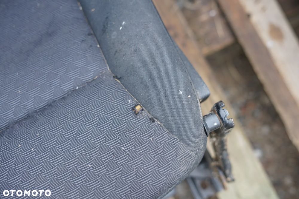 Fotele 3 rząd Ford Galaxy Mk.3 Pasy Śruby - 4