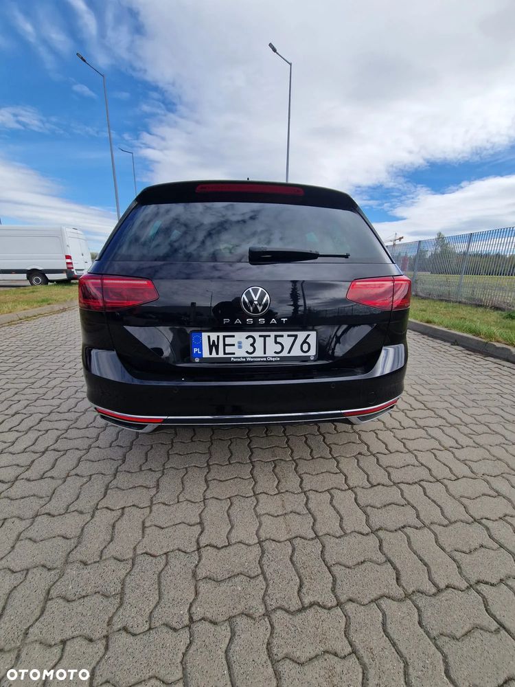 Volkswagen Passat 2.0 TDI Elegance DSG - 10