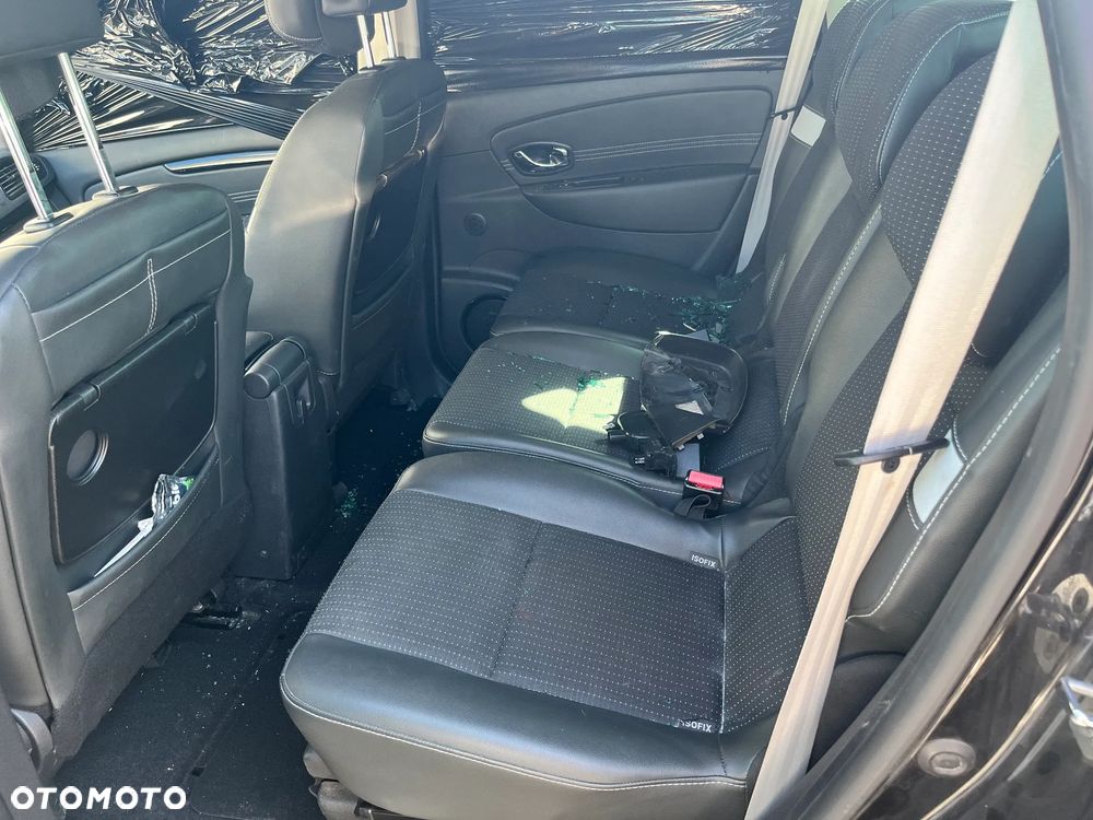 Renault scenic III 1,6dci rozrusznik - 8