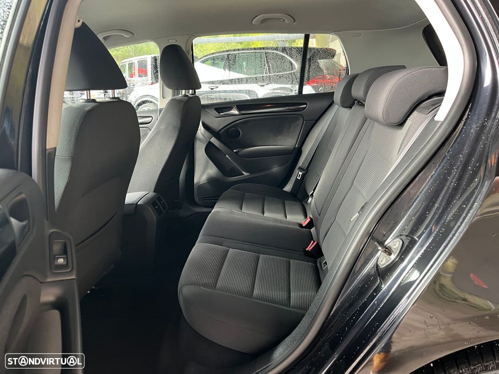 VW Golf 1.6 TDi Edition - 33