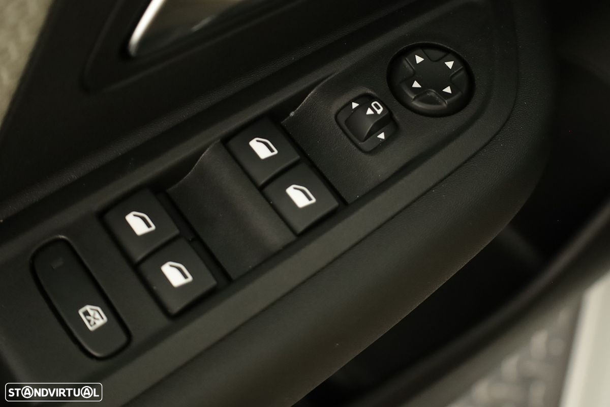 Citroën C4 1.2 PureTech Max - 18