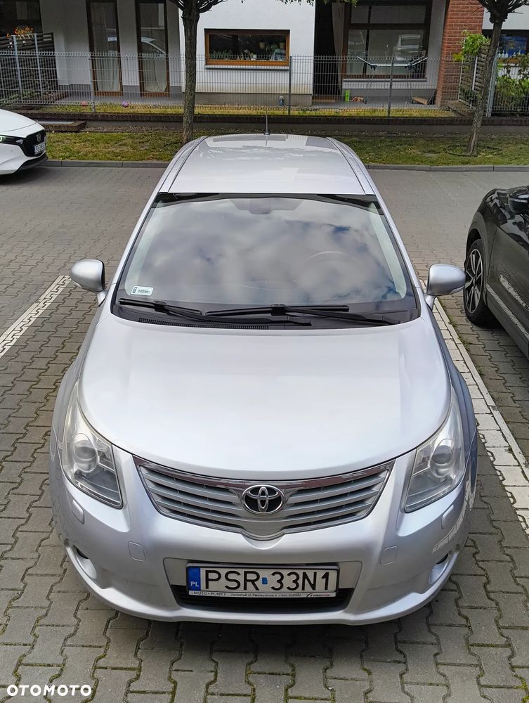 Toyota Avensis 1.8 Sol - 3