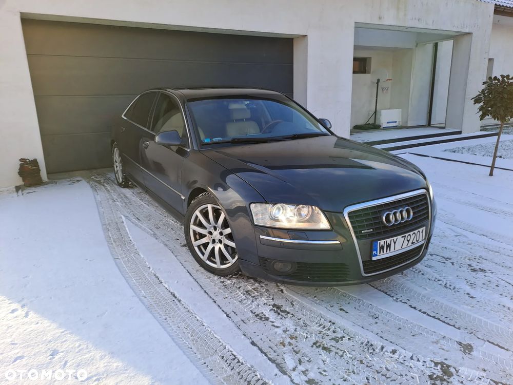 Audi A8 4.2 Quattro Langversion - 1