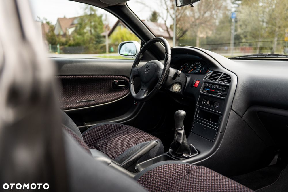 Mazda MX-6 2.0 - 17