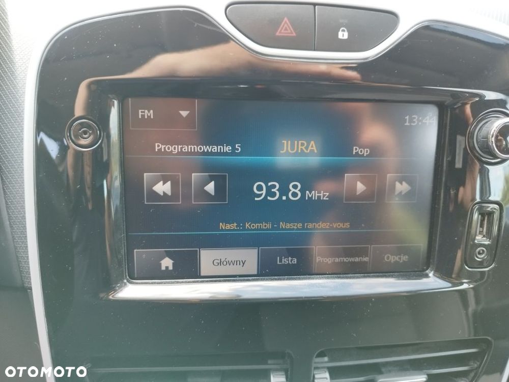 Renault Clio 1.2 16V 75 LIMITED - 19