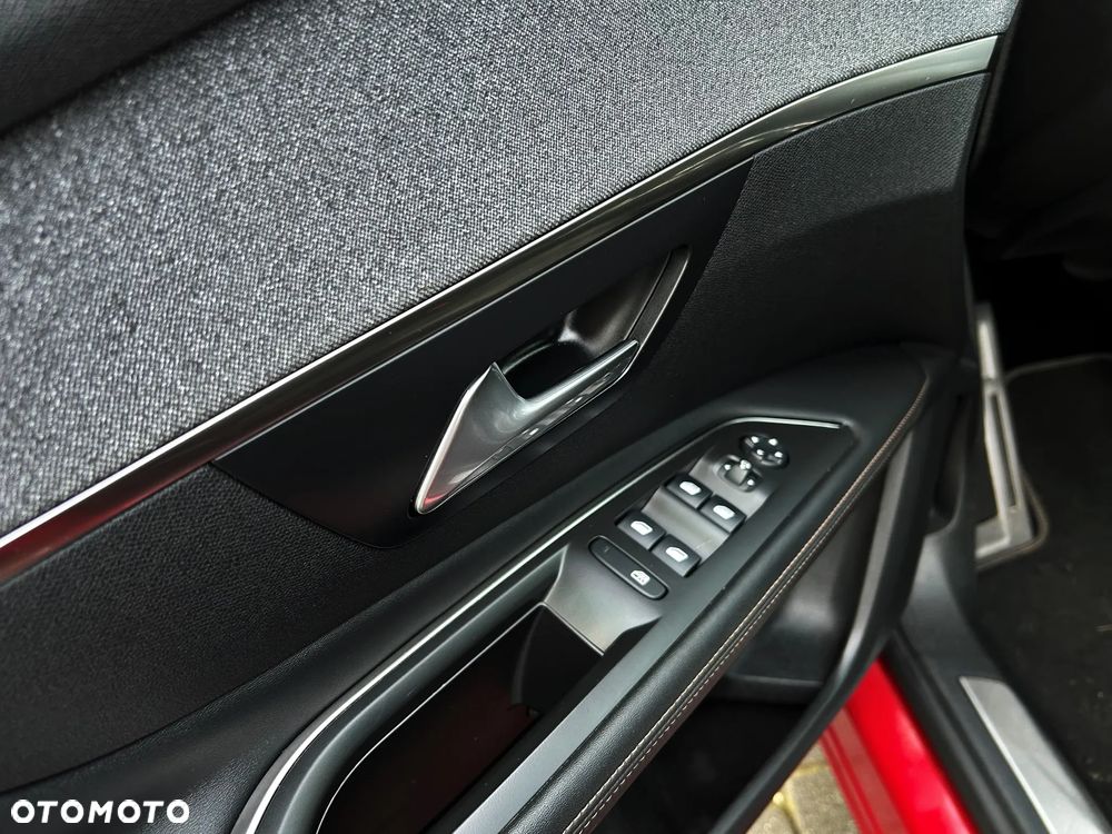 Peugeot 3008 PureTech 180 Stop & Start GPF EAT8 GT - 11