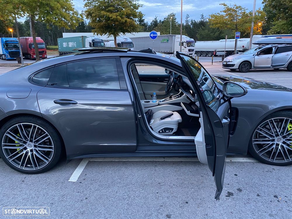Porsche Panamera - 6