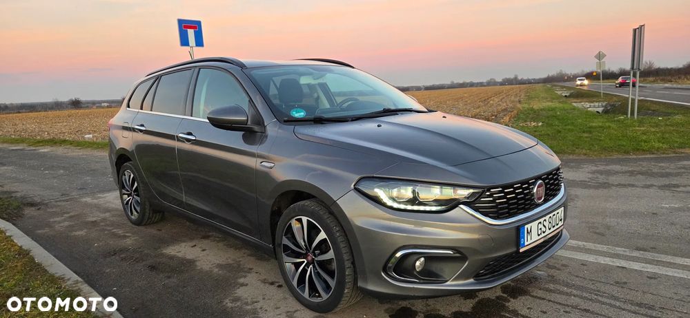 Fiat Tipo 1.4 T-Jet Lounge - 1