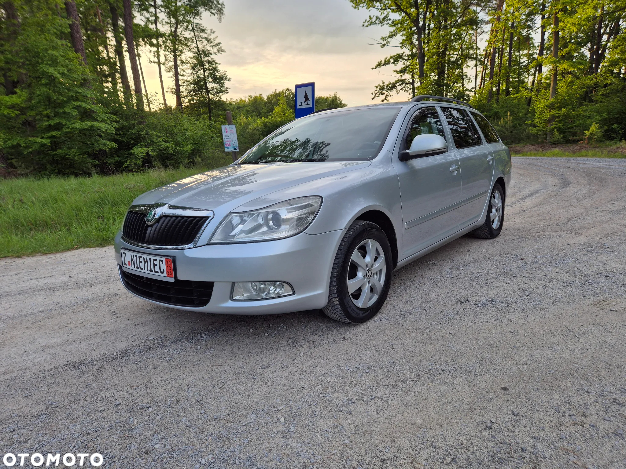 Skoda Octavia Combi 1.6 Automatik IMPULS EDITION - 7