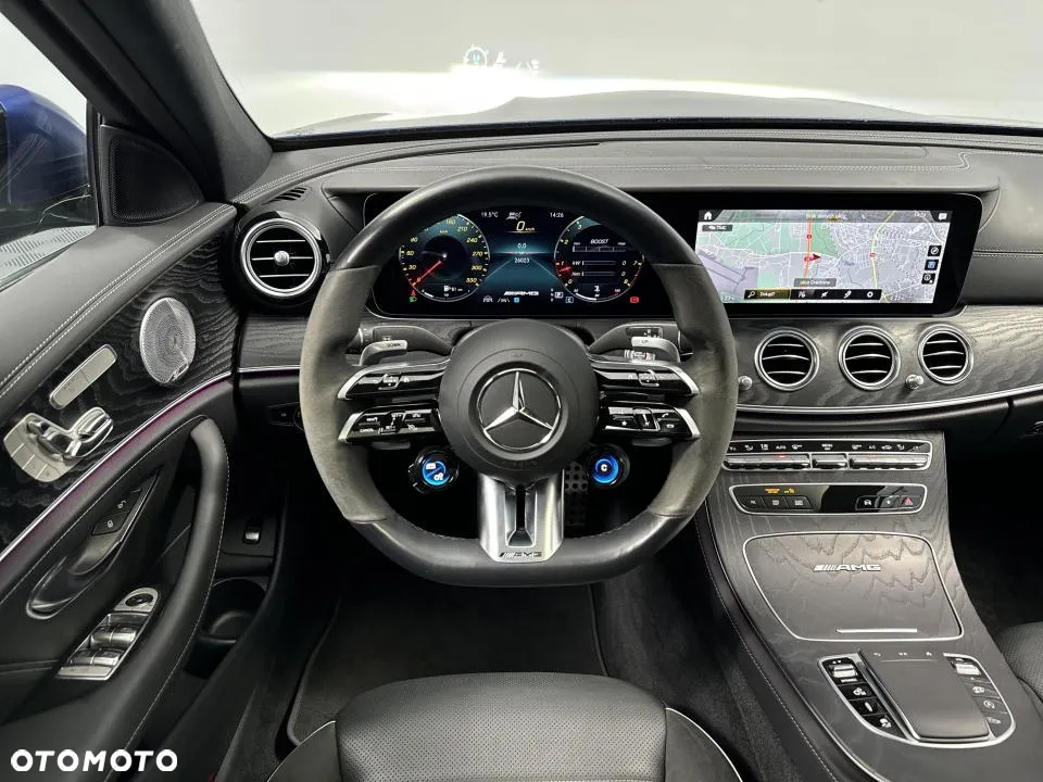 Mercedes-Benz Klasa E AMG 63 S 4-Matic+ - 25