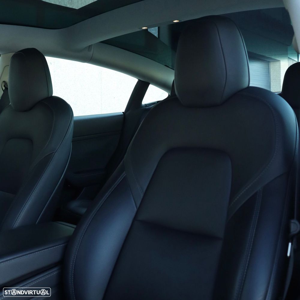 Tesla Model 3 Long-Range Dual Motor AWD - 18