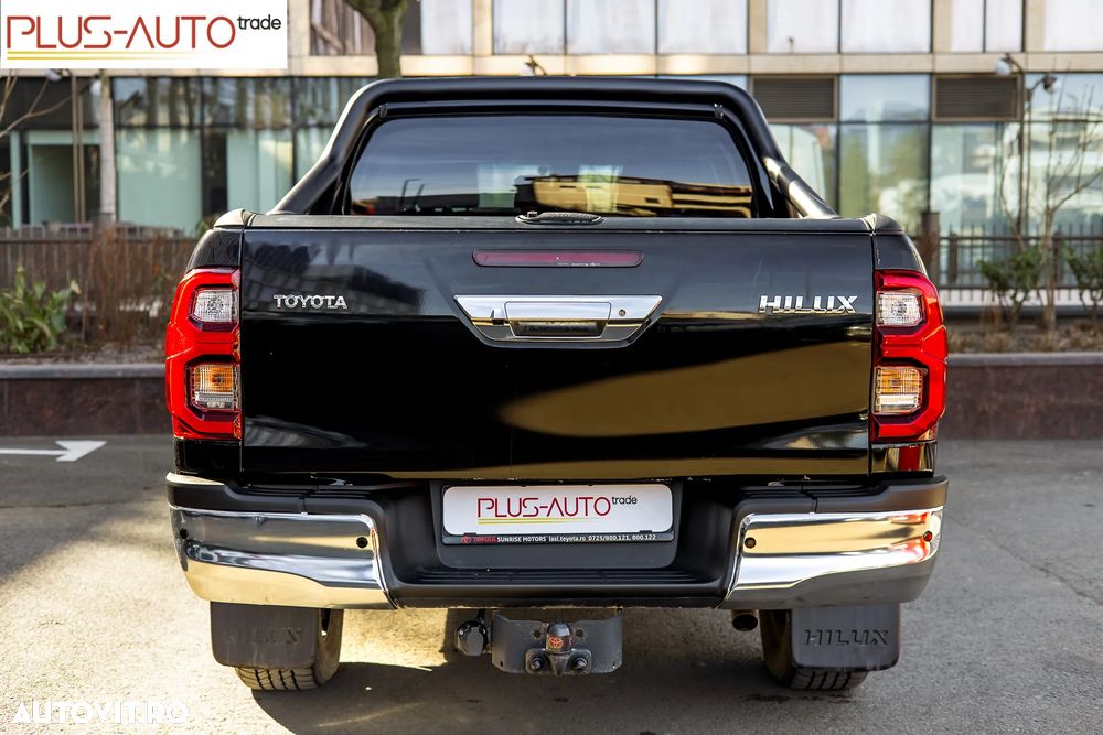 Toyota Hilux 2.8D 204CP 4x4 Double Cab AT Executive - 11