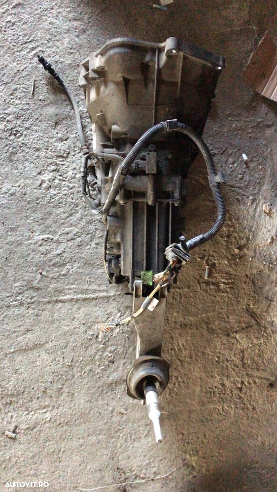 Cutie viteze manuala Bmw Seria 1 e87 e81 Seria 3 E90 N43B20A 2009 2170017396 2170017897