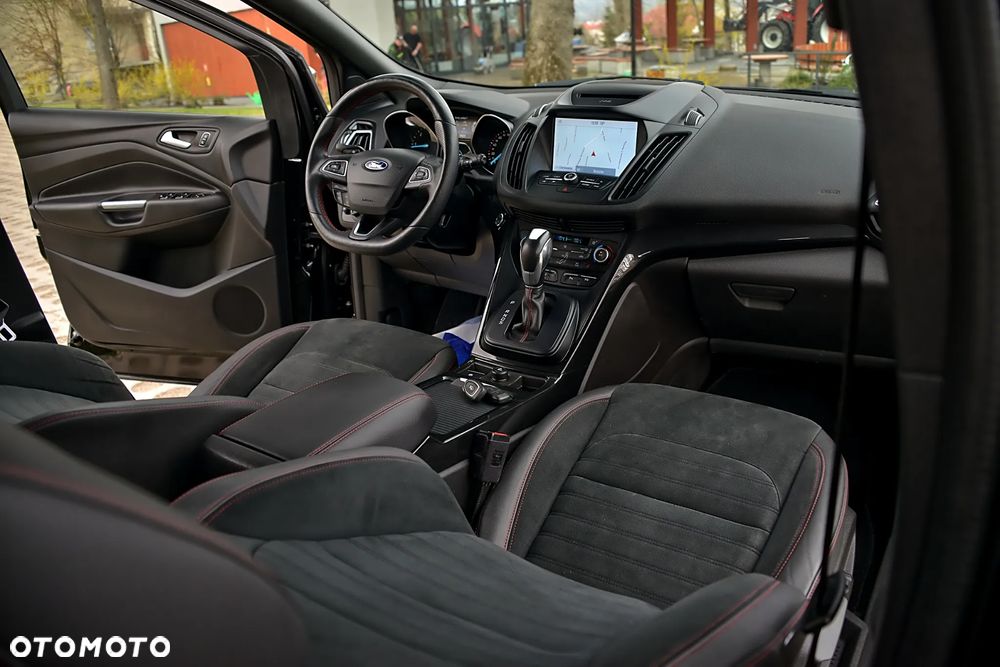 Ford Kuga 2.0 TDCi 4x4 ST-Line - 35