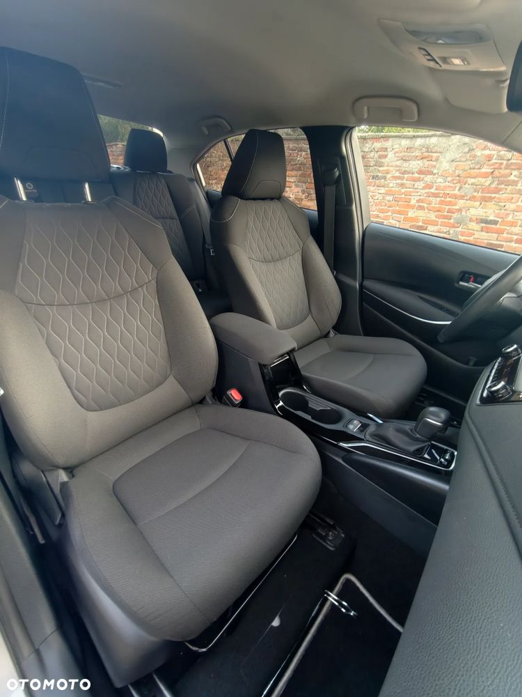Toyota Corolla 1.8 Hybrid Comfort - 13