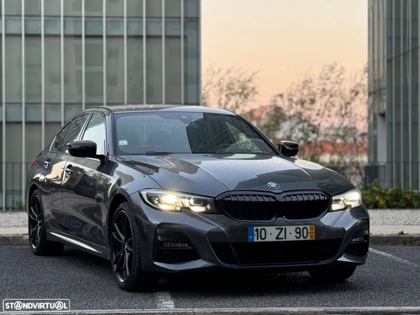 BMW 330 e Pack 50 anos M Auto - 1