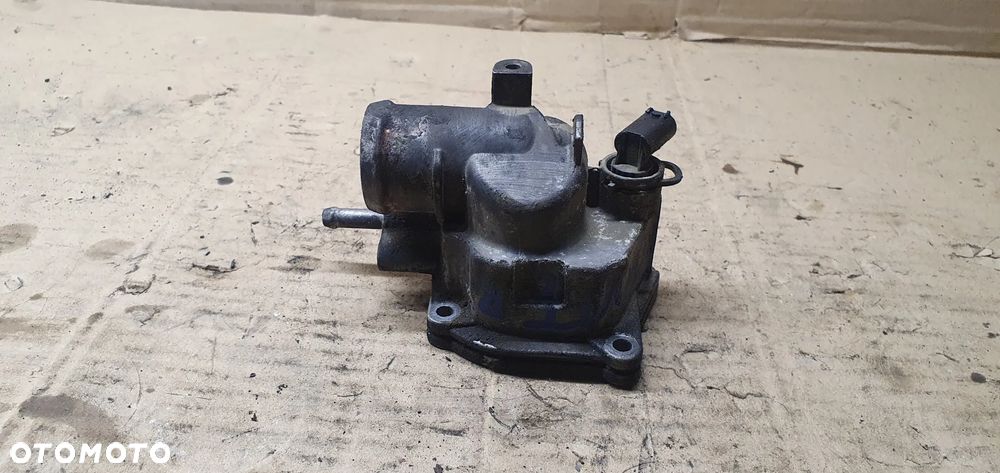 Obudowa termostatu termostat Mercedes Sprinter 2.2 CDI A646200 - 2