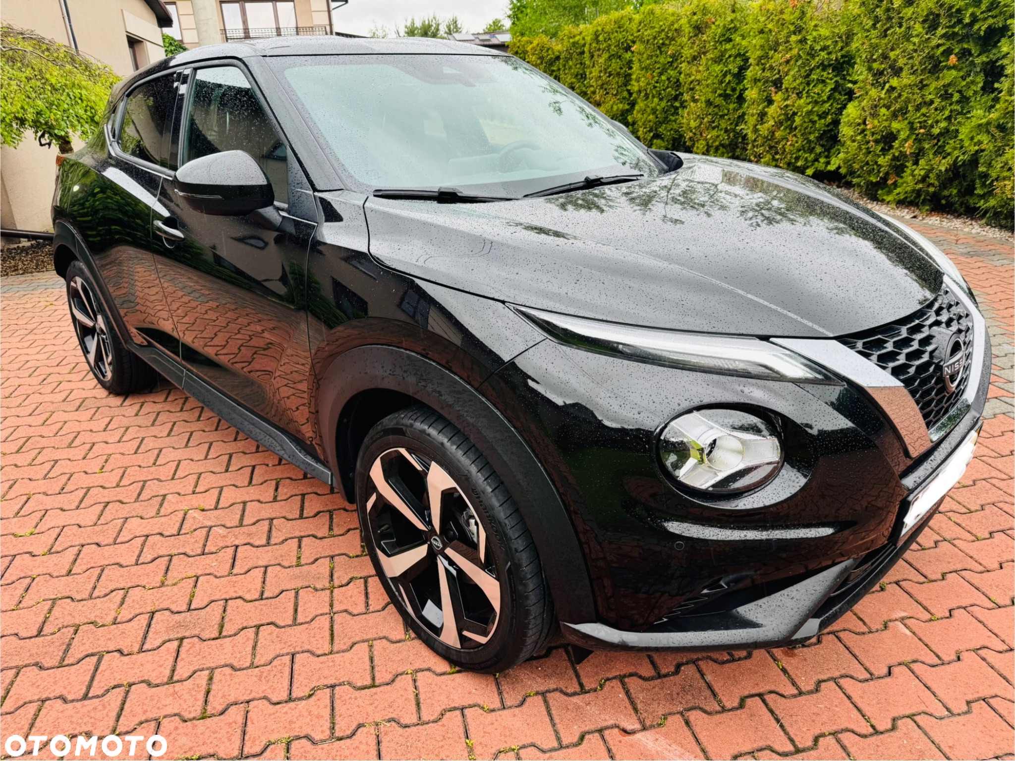 Nissan Juke 1.0 DIG-T Tekna DCT - 2