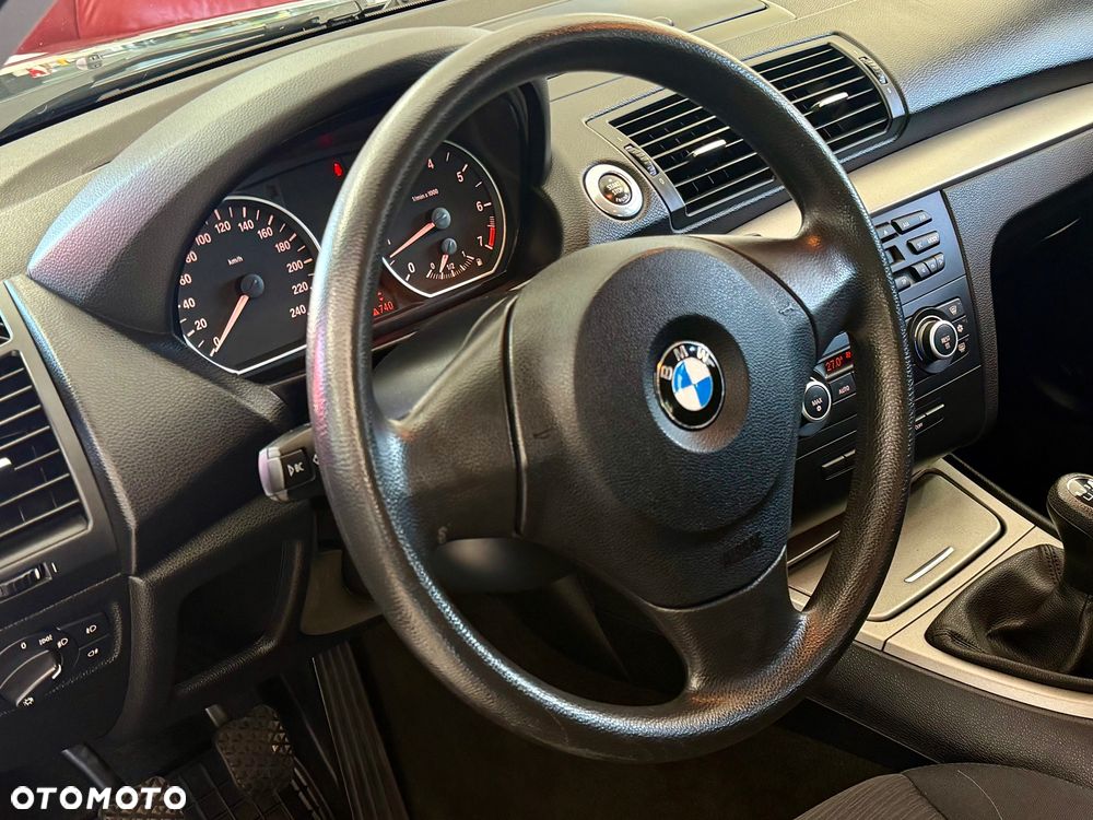 BMW Seria 1 - 21