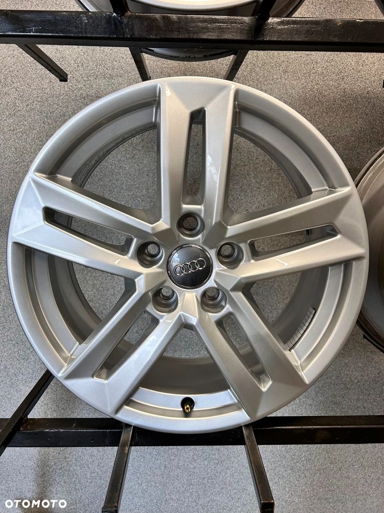 4 FELGI ALU. AUDI A4 8W0 S4, VW PASSAT,T-ROC,NEW BEETLE,ATECA 17'' E7.0J  ET42 - 8