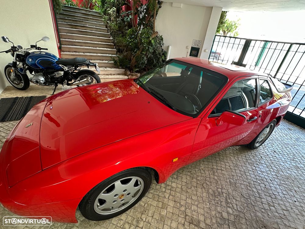 Porsche 944 Turbo - 4