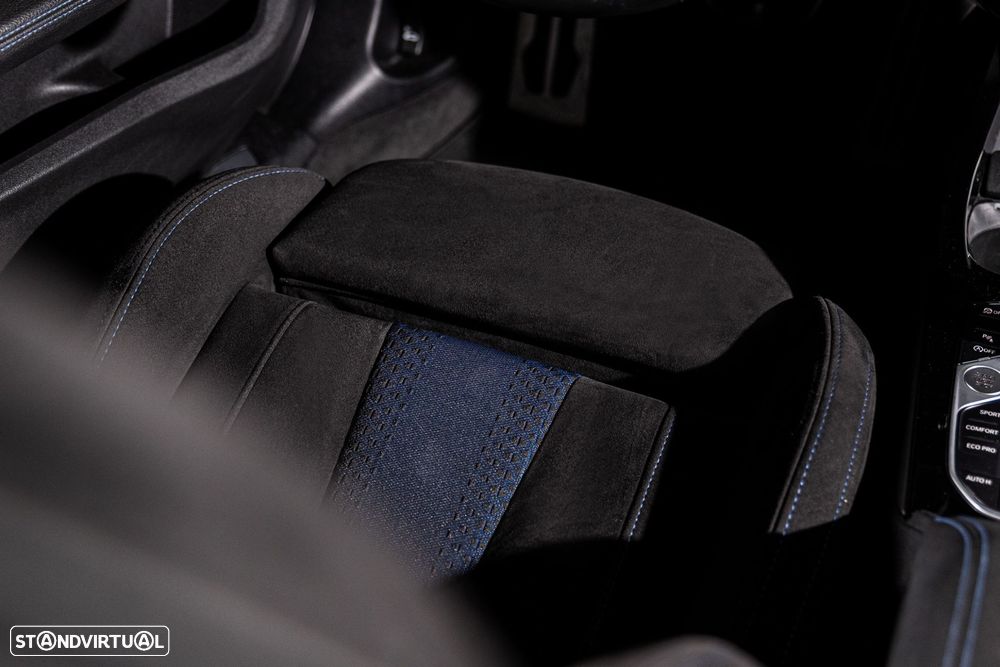 BMW 118 i Pack Desportivo M Auto - 29