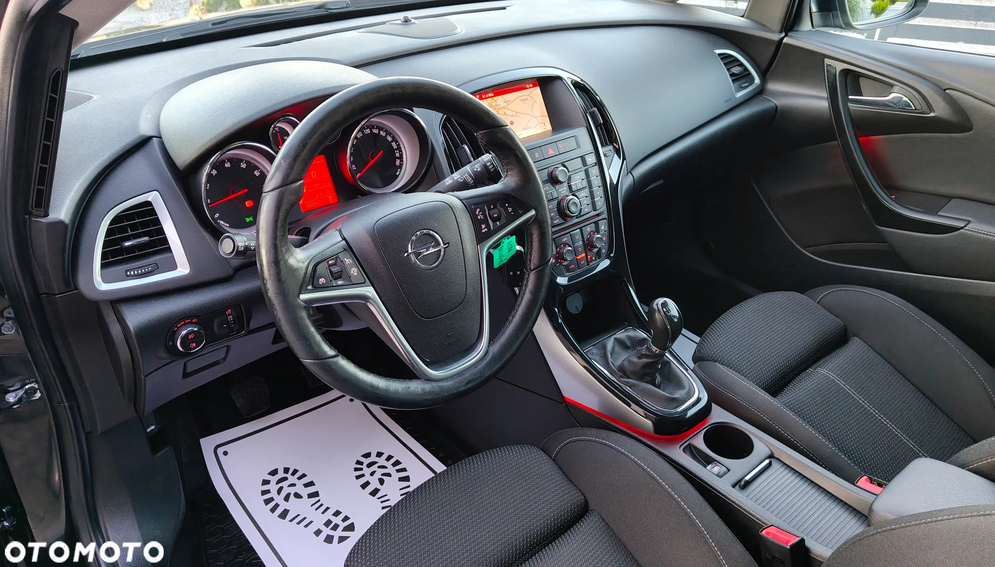 Opel Astra 1.4 Turbo Exklusiv - 18