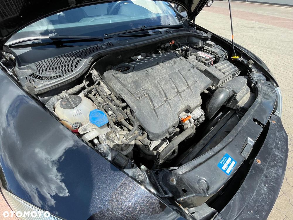 Skoda Octavia 2.0 TDI CR DPF RS - 27