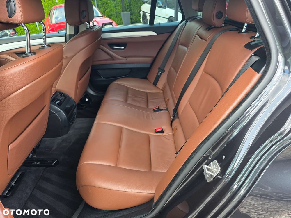BMW Seria 5 - 25