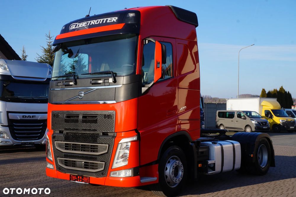 Volvo FH 4 EURO 6 GLOBETROTTER NISKI PRZEBIEG PEŁEN SERWIS - 2