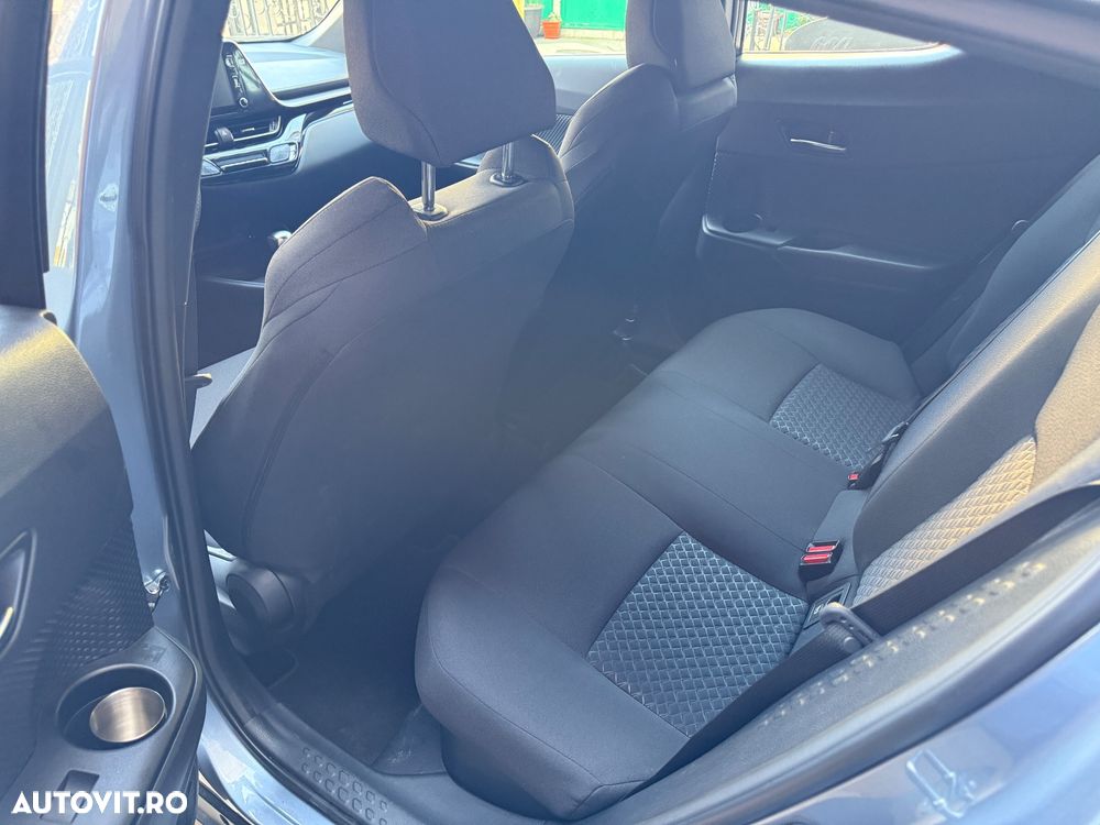 Toyota C-HR 1.8 HSD 122 CP 4x2 CVT Core - 12